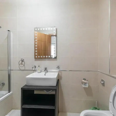 Spacious Penthouse W Side Sea View Appartement