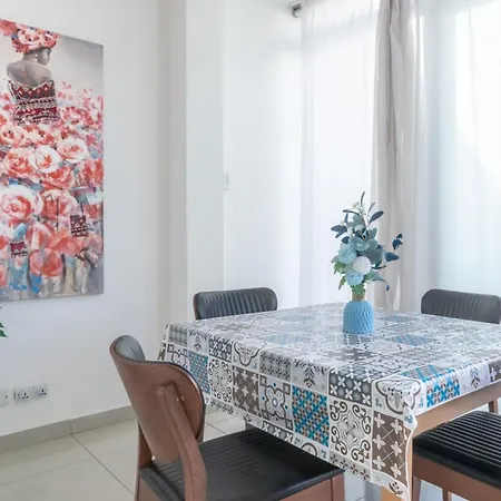 Apartment Spacious Penthouse W Side Sea View