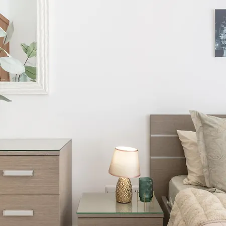 Spacious Penthouse W Side Sea View Apartment