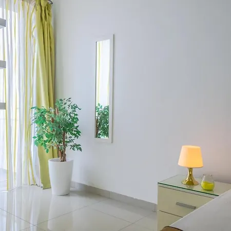 Lägenhet Spacious Penthouse W Side Sea View St. Paul's Bay