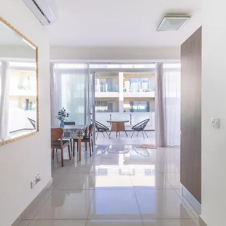 Spacious Penthouse W Side Sea View St. Paul's Bay