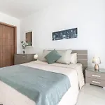 Spacious Penthouse W Side Sea View * St Paul's Bay