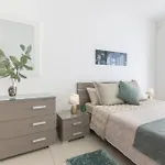Spacious Penthouse W Side Sea View