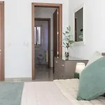 Spacious Penthouse W Side Sea View Apartament *