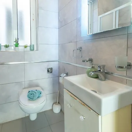 شقة Spacious Penthouse W Side Sea View *